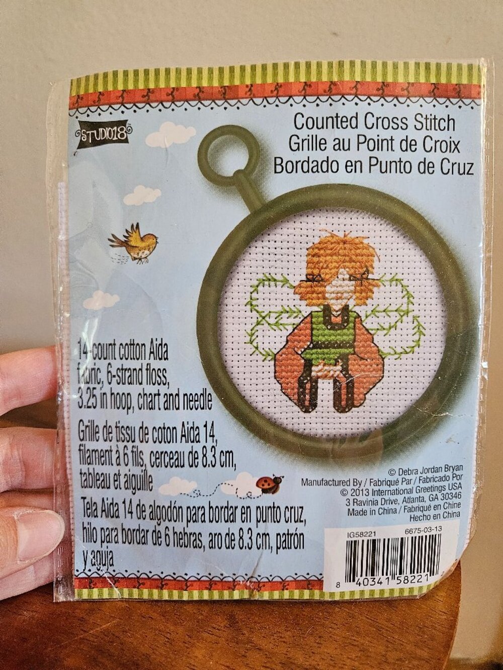 Vintage Country Angel Counted Cross-stitch Kit